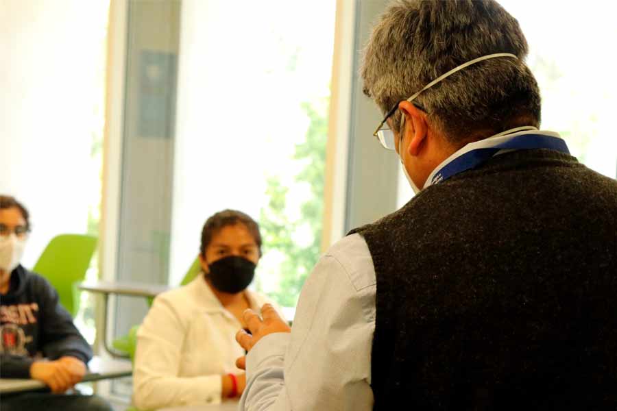 El profesor imparte clases en la Escuela de Ingeniería y Ciencias del campus Ciudad de México.