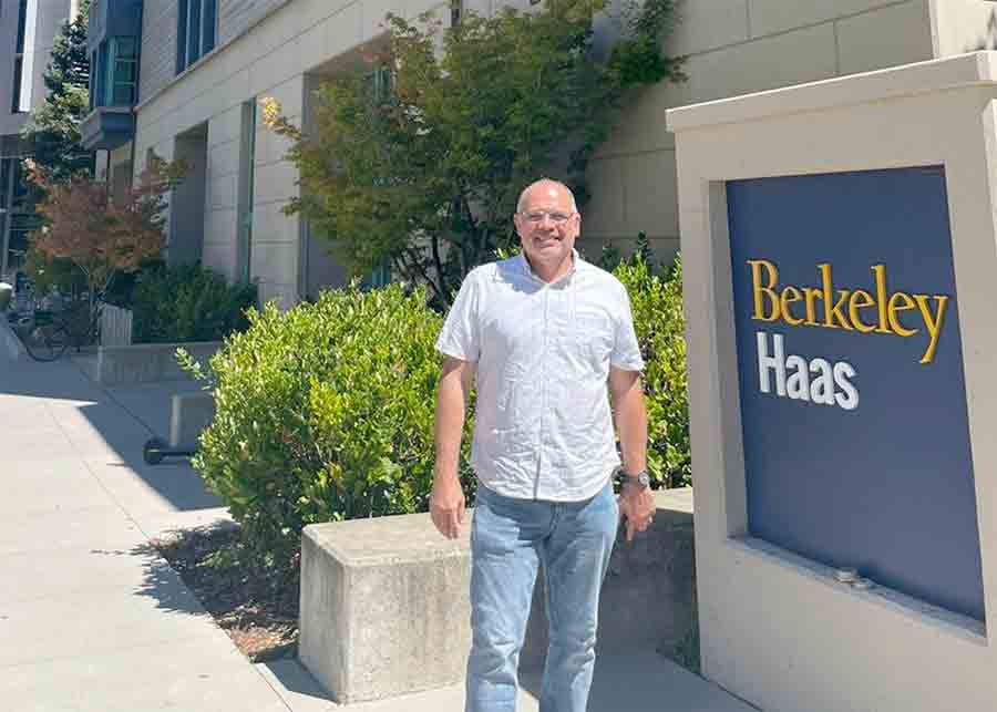 Profesor Tec en Berkeley, para asesorar sobre Lean Healthcare.