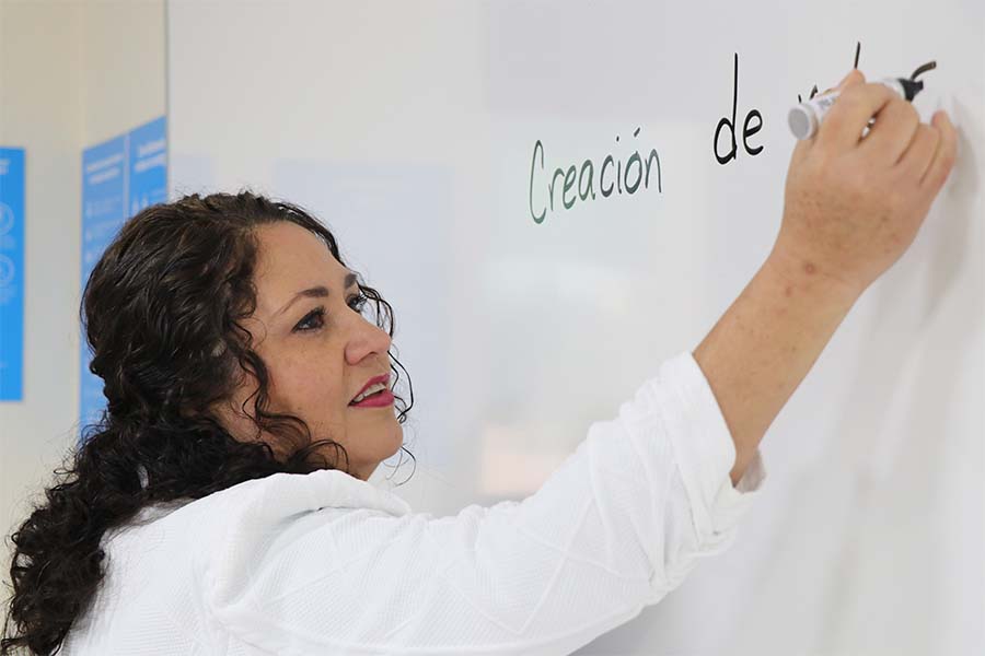 Profesora Tec reconocida en el Círculo de Profesores Destacados