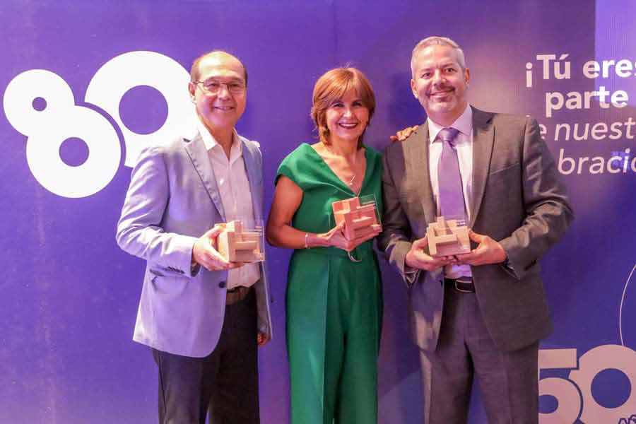 Profesores reconocidos en Dejando Huella en el marco del aniversario del Tec campus Ciudad Obregón