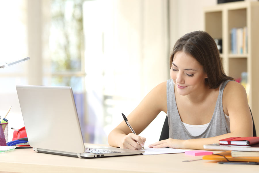 Los estudiantes podrán completar el semestre en línea.