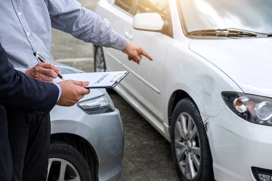 Revista con tu asesor de seguros el tipo de información que debes brindar al contratar un seguro de auto