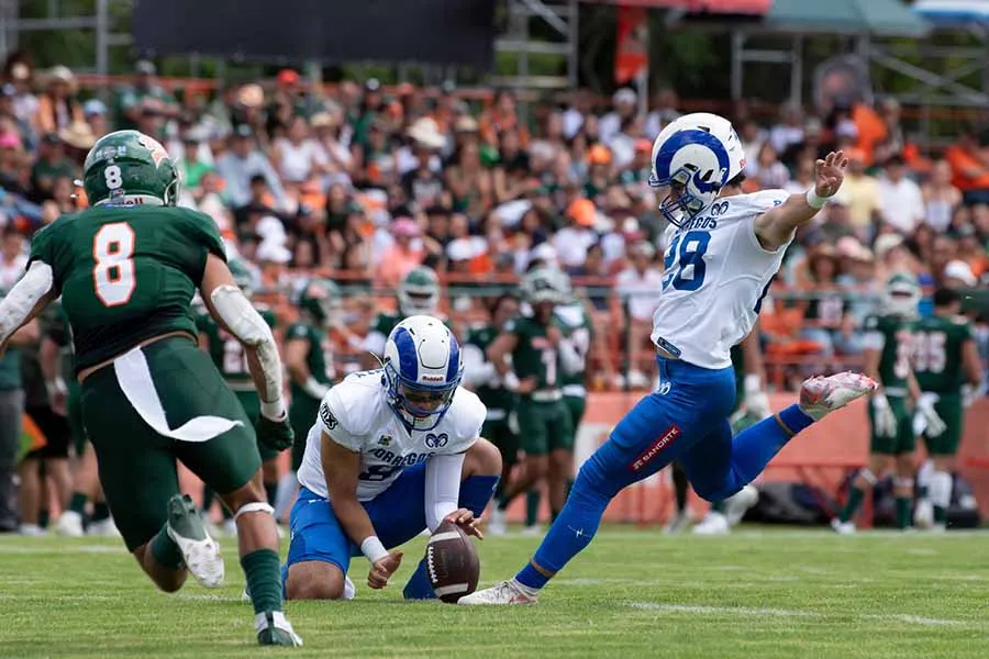 Roberto Medina, jugador de Borregos Monterrey, en partido contra la UDLAP.