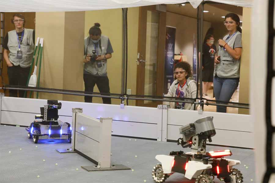 Alumnos de Tec Santa Fe se llevan 1er lugar en competencia de robótica