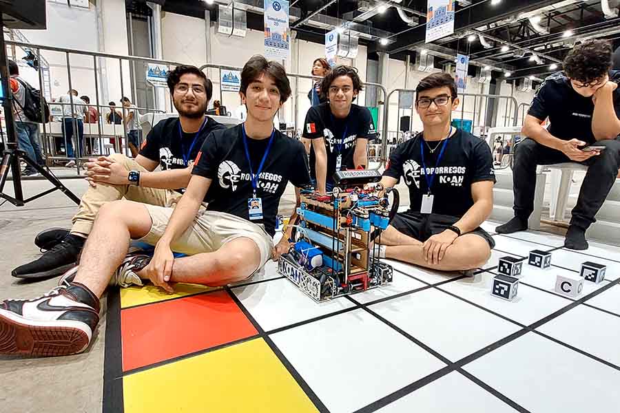 Equipo de robótica RoBorregos del campus Monterrey.  