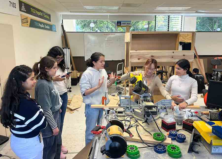 Equipo de robótica de PrepaTec Guadalajara se prepara para FIRST.