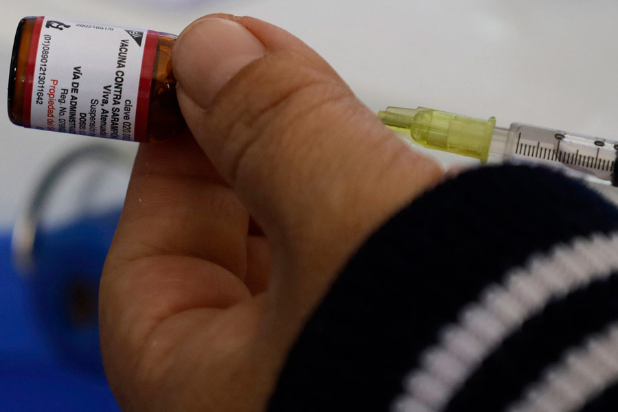 vacuna de sarampi&oacute;n