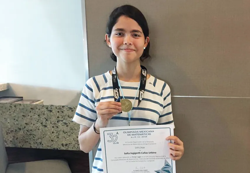 sofia con la medalla de oro