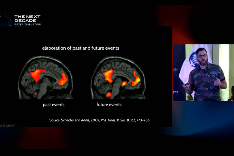 Candy señaló que los pensamientos del pasado y el futuro ocurren en la misma región del cerebro.