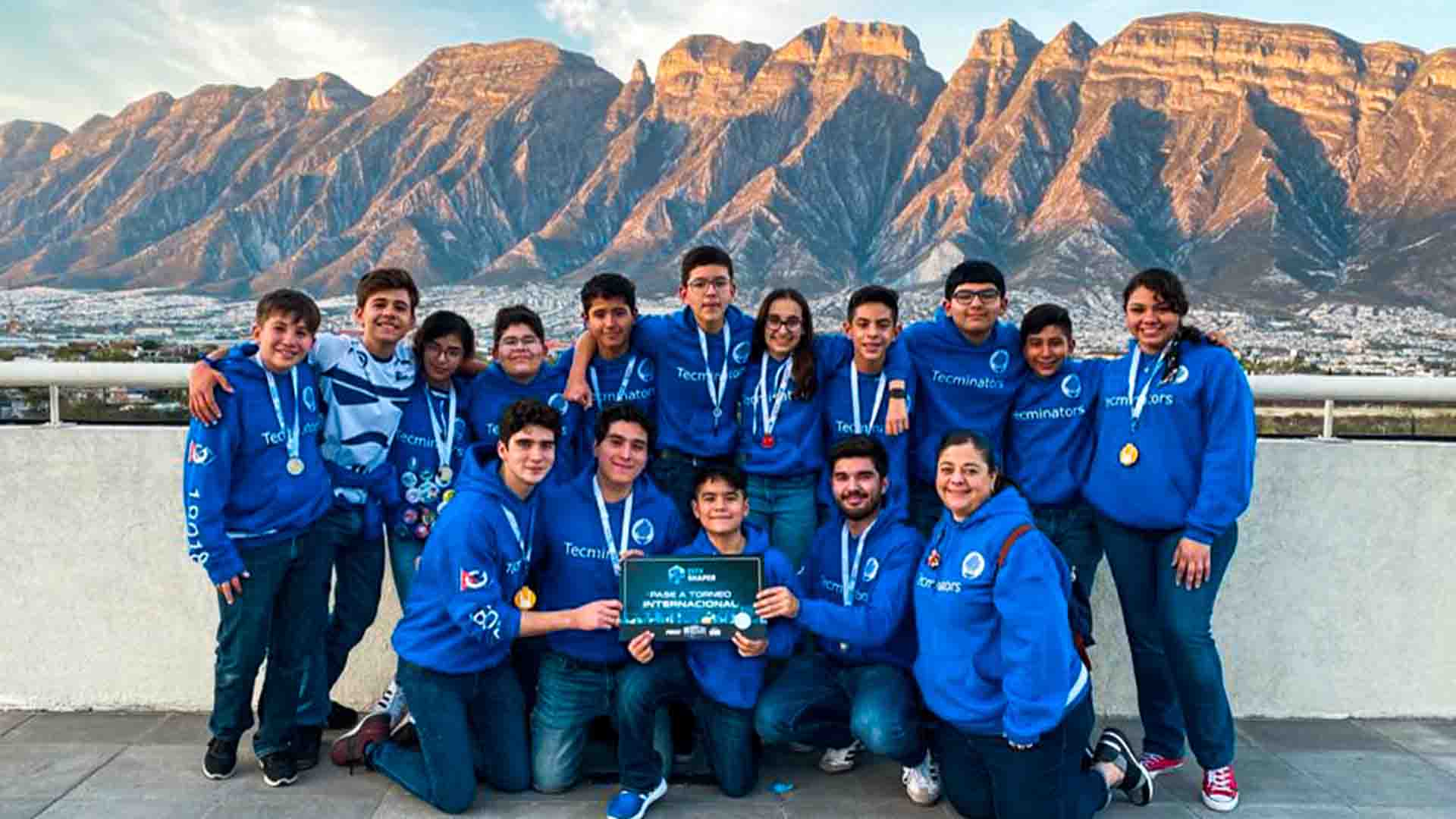 Alumnos de Secundaria Tec obtienen pase a internacional en First Lego League