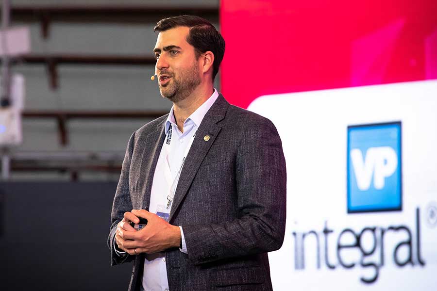 Rector del Tec presentó tendencias educativas para el futuro de la educación profesional