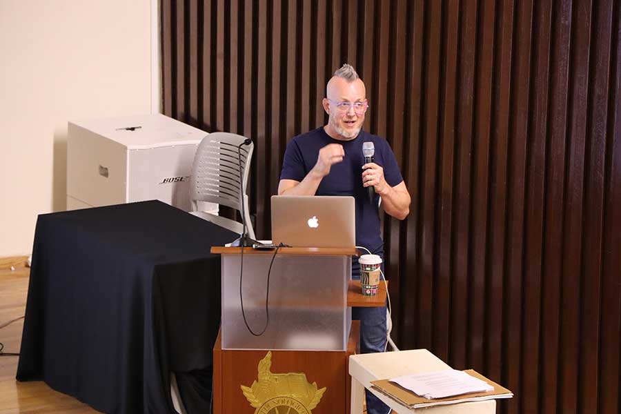 Travis Blaise visitó el campus Monterrey y brindó tips de storytelling a estudiantes de Arte Digital.