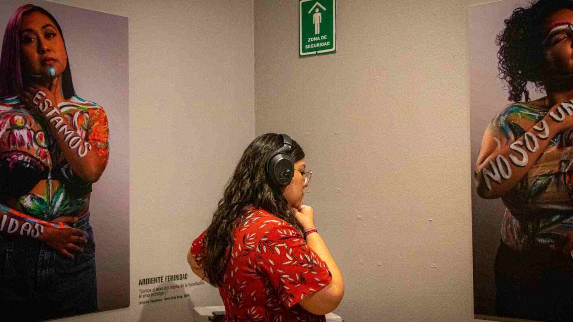 Body paint y audios de mujeres violentadas formaron parte de la exposición