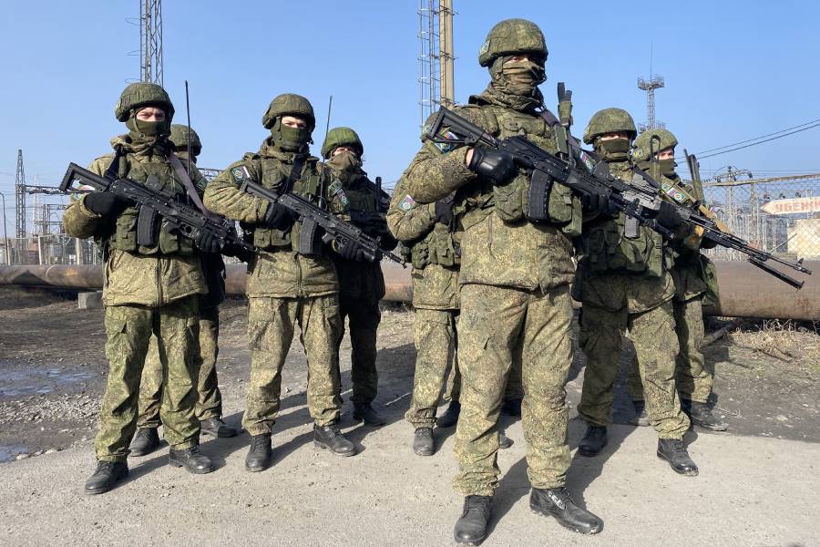 Tropas en la frontera entre Rusia y Ucrania