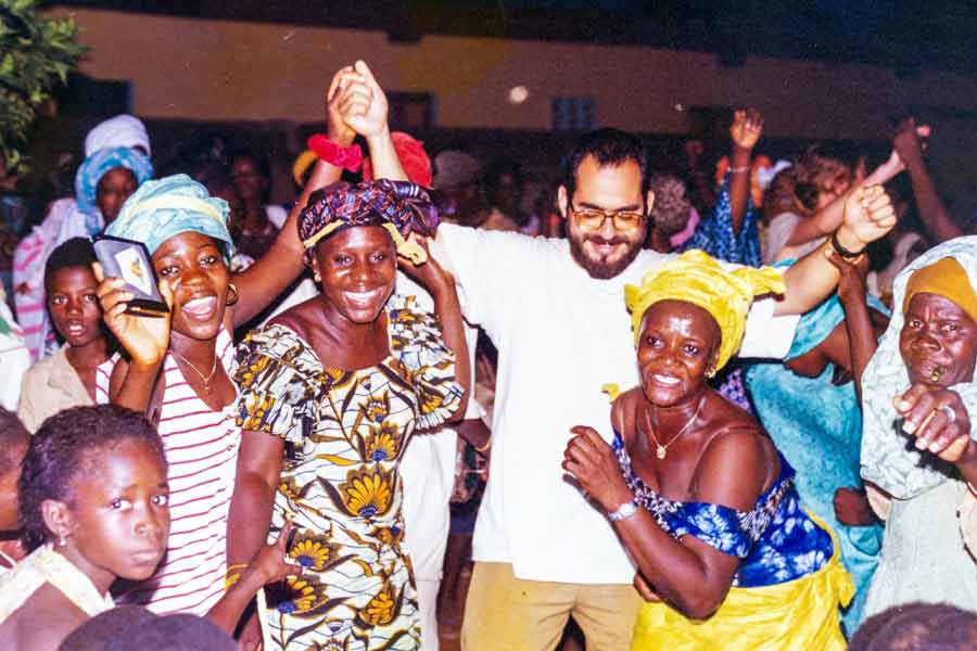 Víctor González fue misionero durante 10 años en Costa de Marfil.