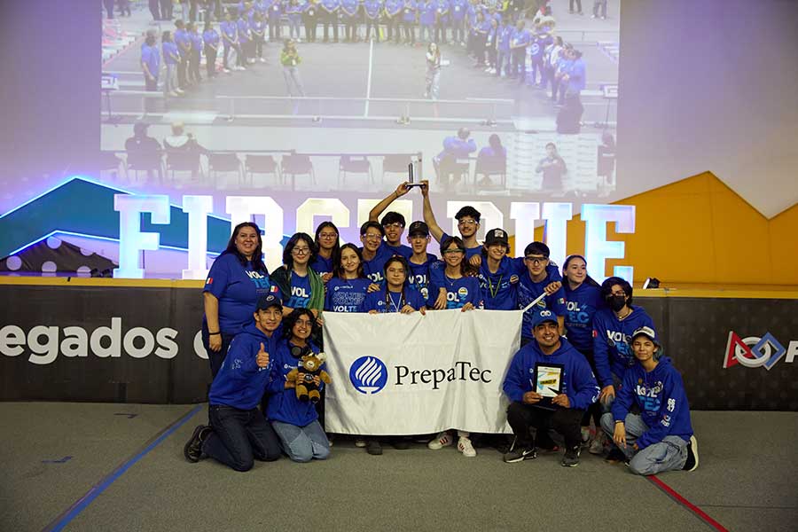 Voltec obtiene el pase al mundial de FIRST Robotics Competition.