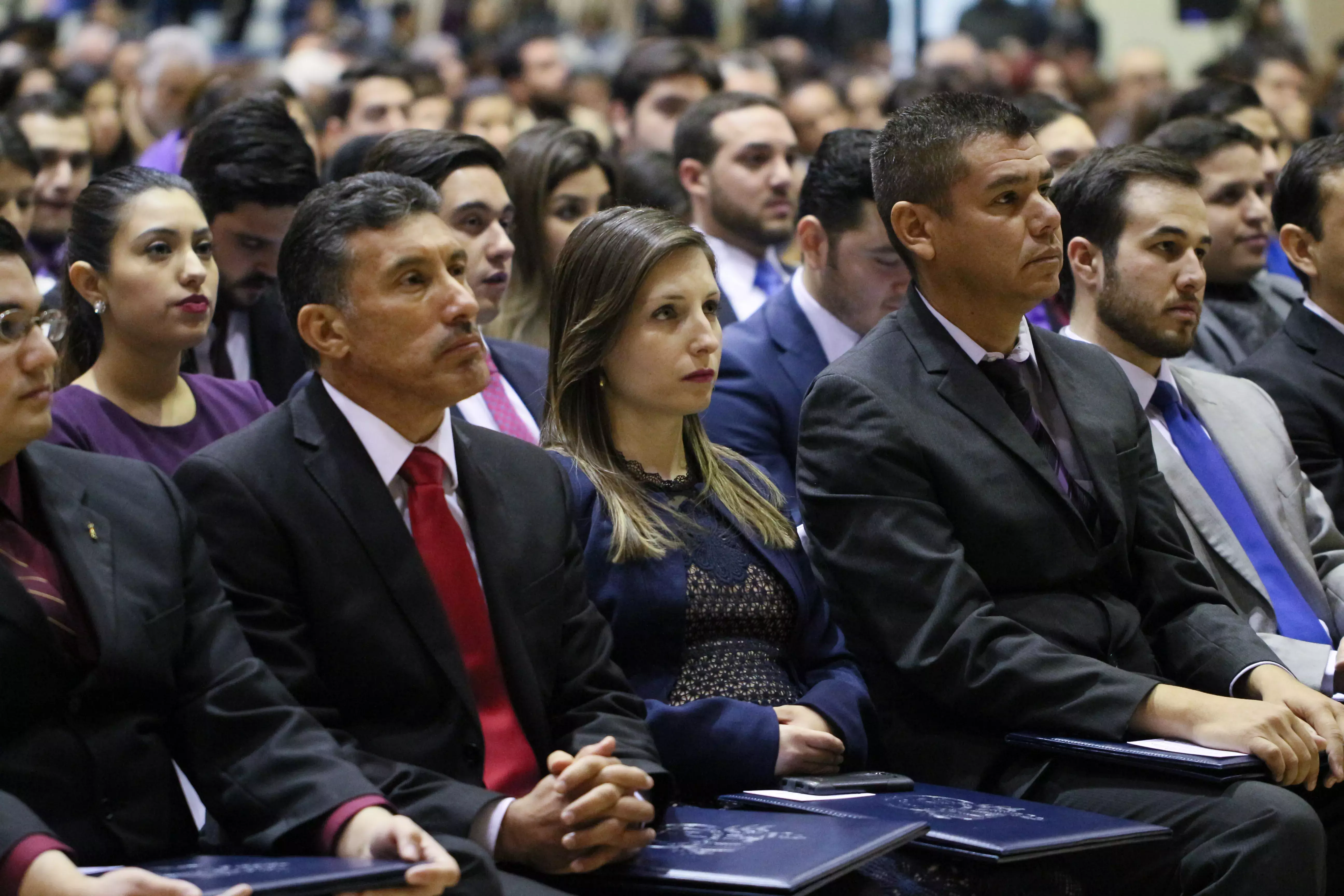 “México necesita nuevos mexicanos”: Víctor Gutiérrez a egresados