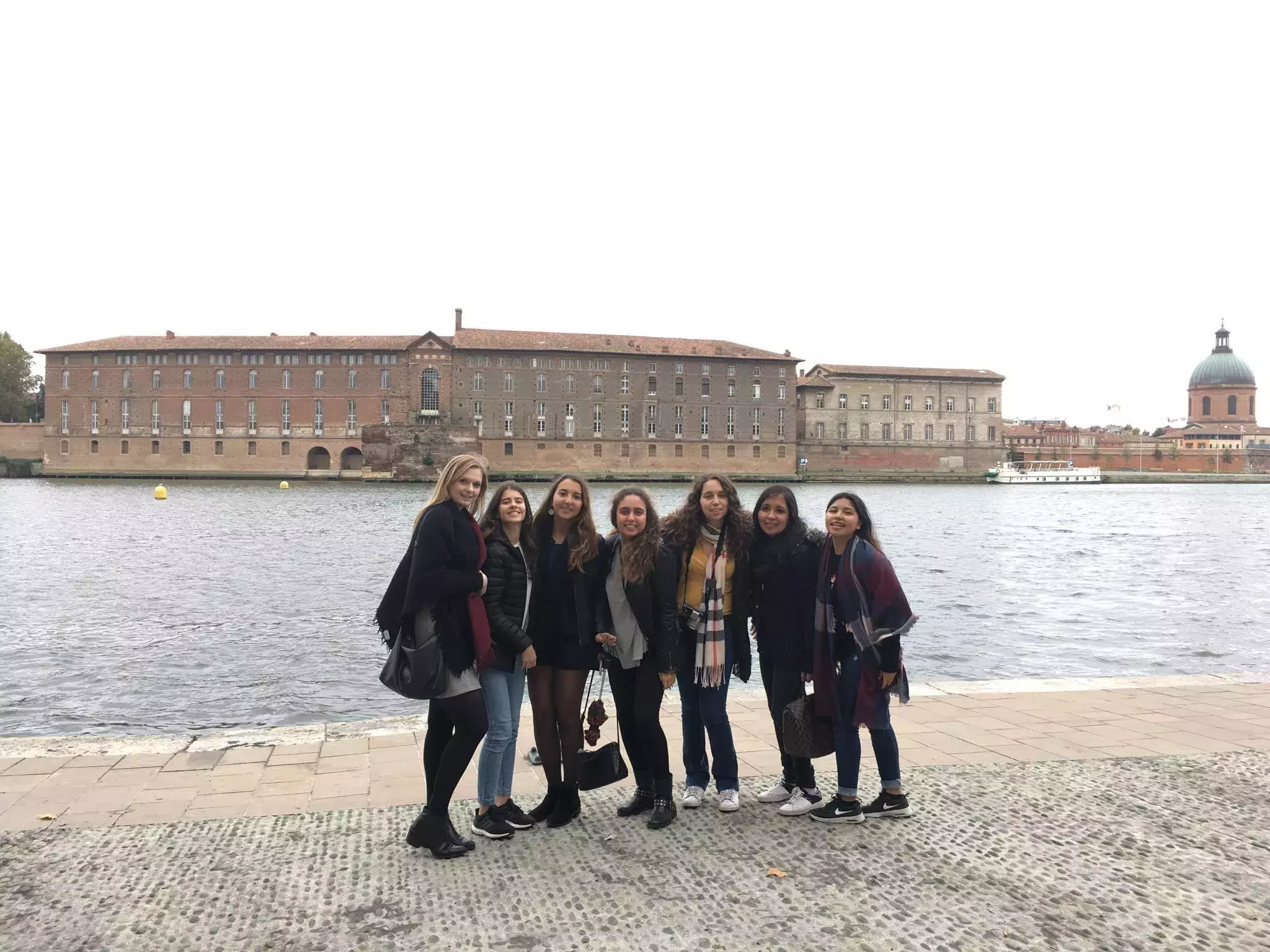 alumnos estudiando en el extranjero