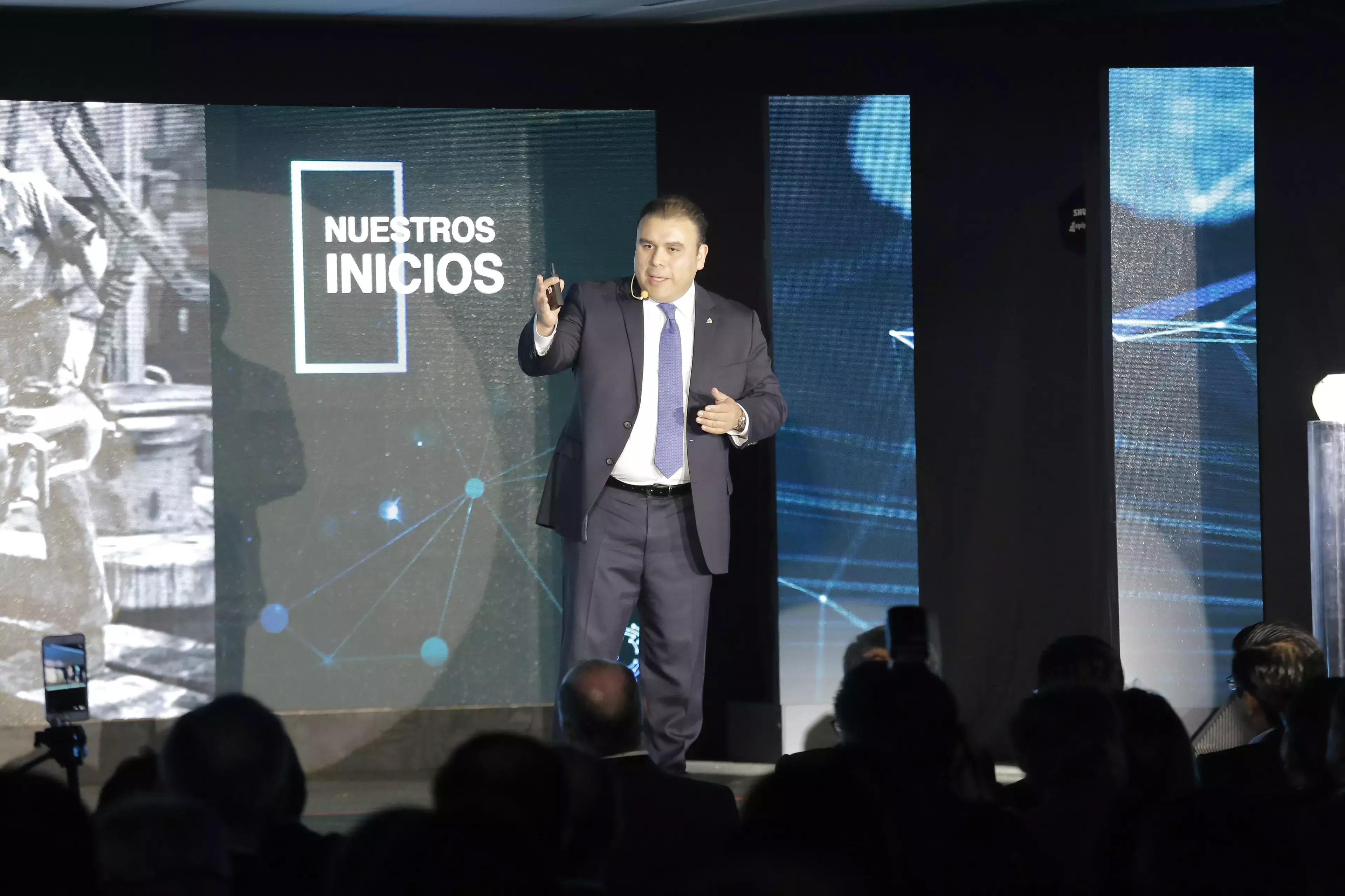 Rodrigo Becerra, inicios de Pemex.