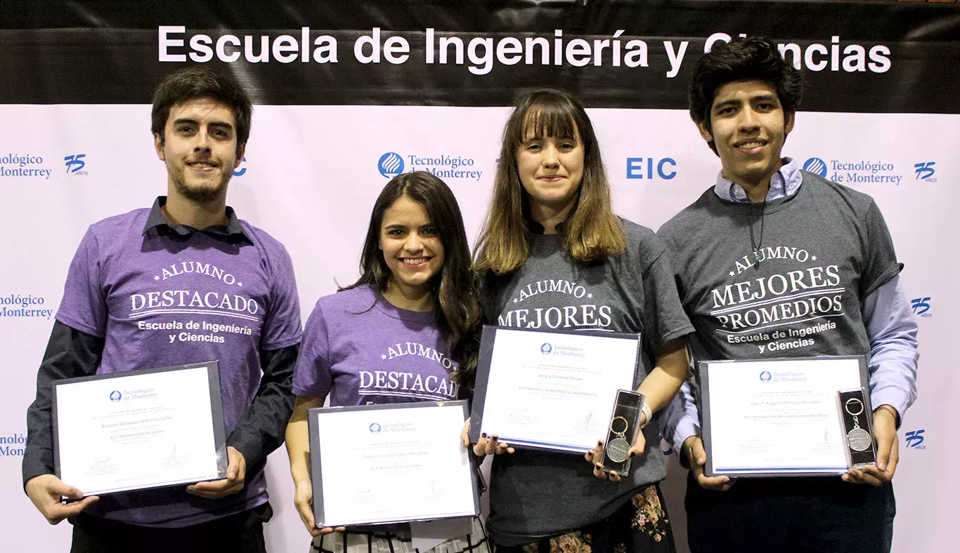 Alumnos destacados de Ingeniero Físico Industrial (IFI)