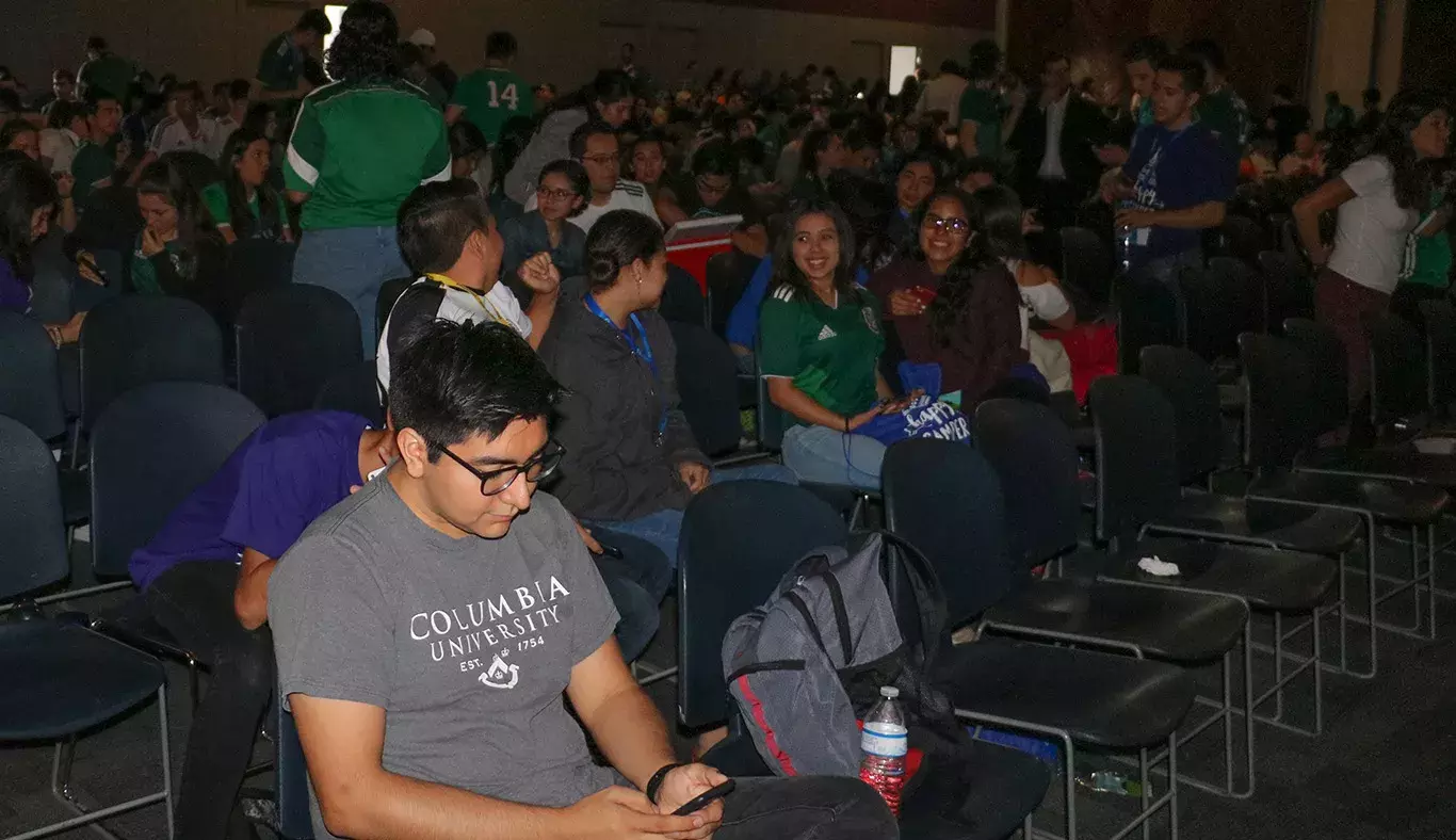 Comunidad Tec vivió el ambiente mundialista en el partido de México contra Suecia