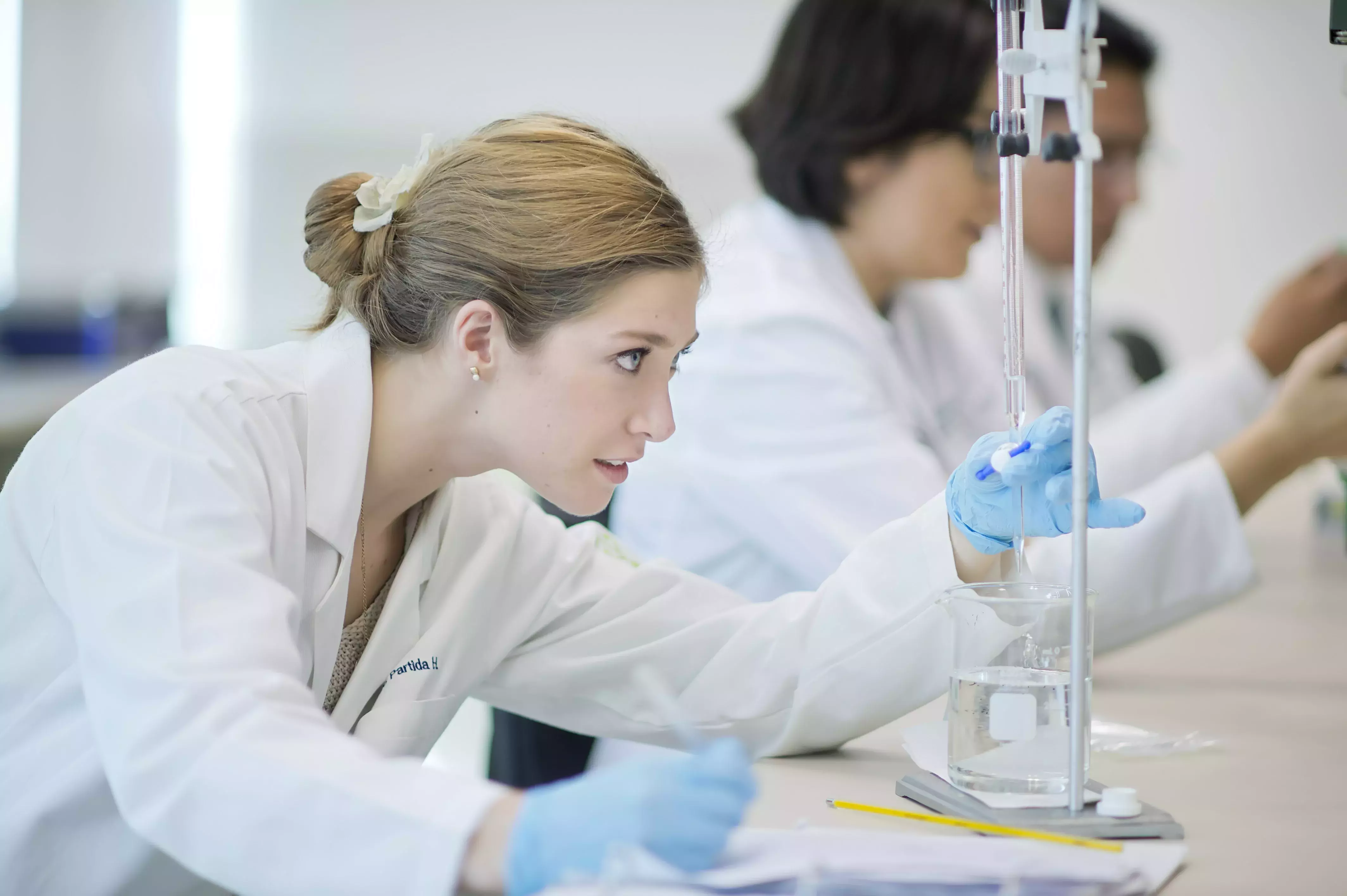 Escuela de Medicina y Ciencias de la Salud