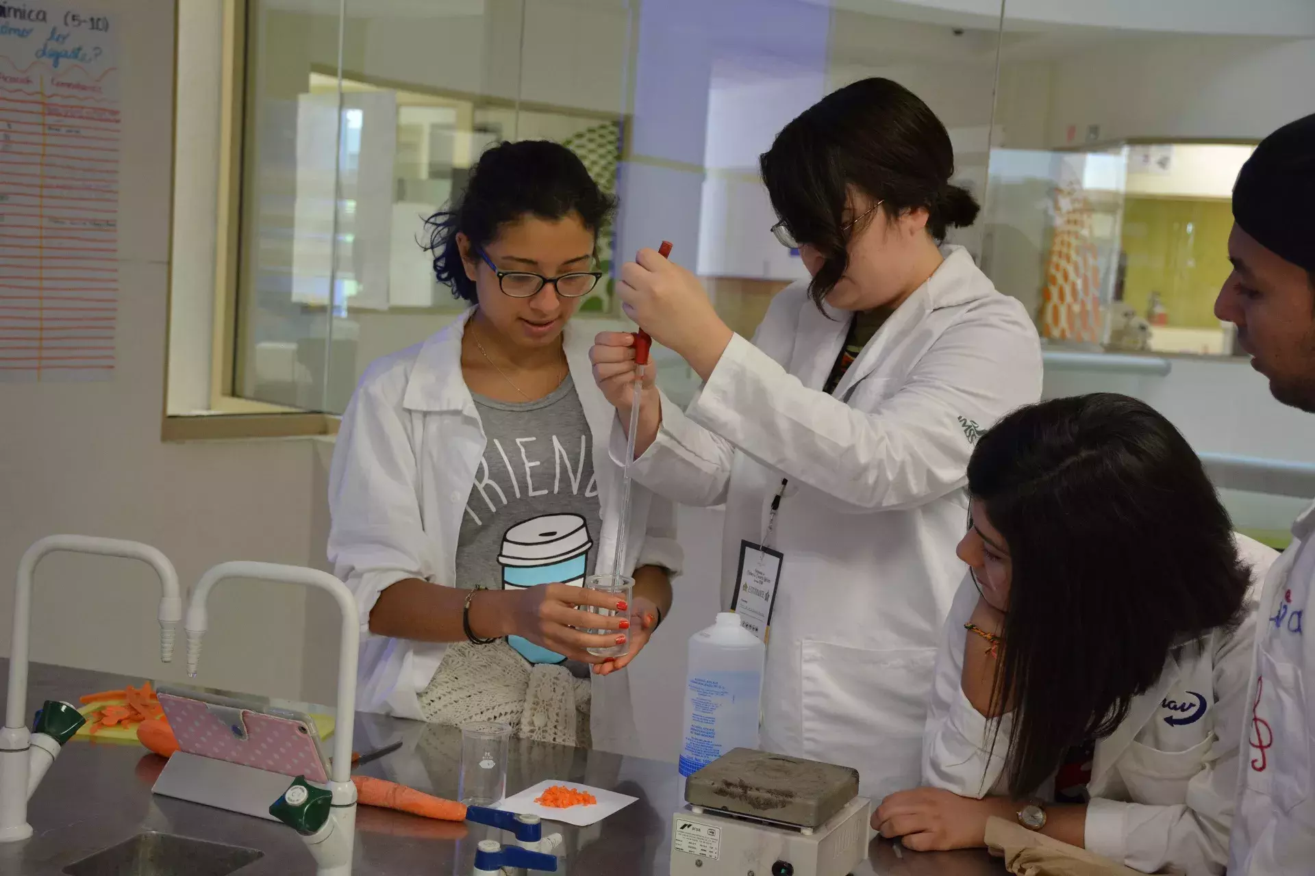 Alumnos de preparatoria y profesional participaron en los clubes