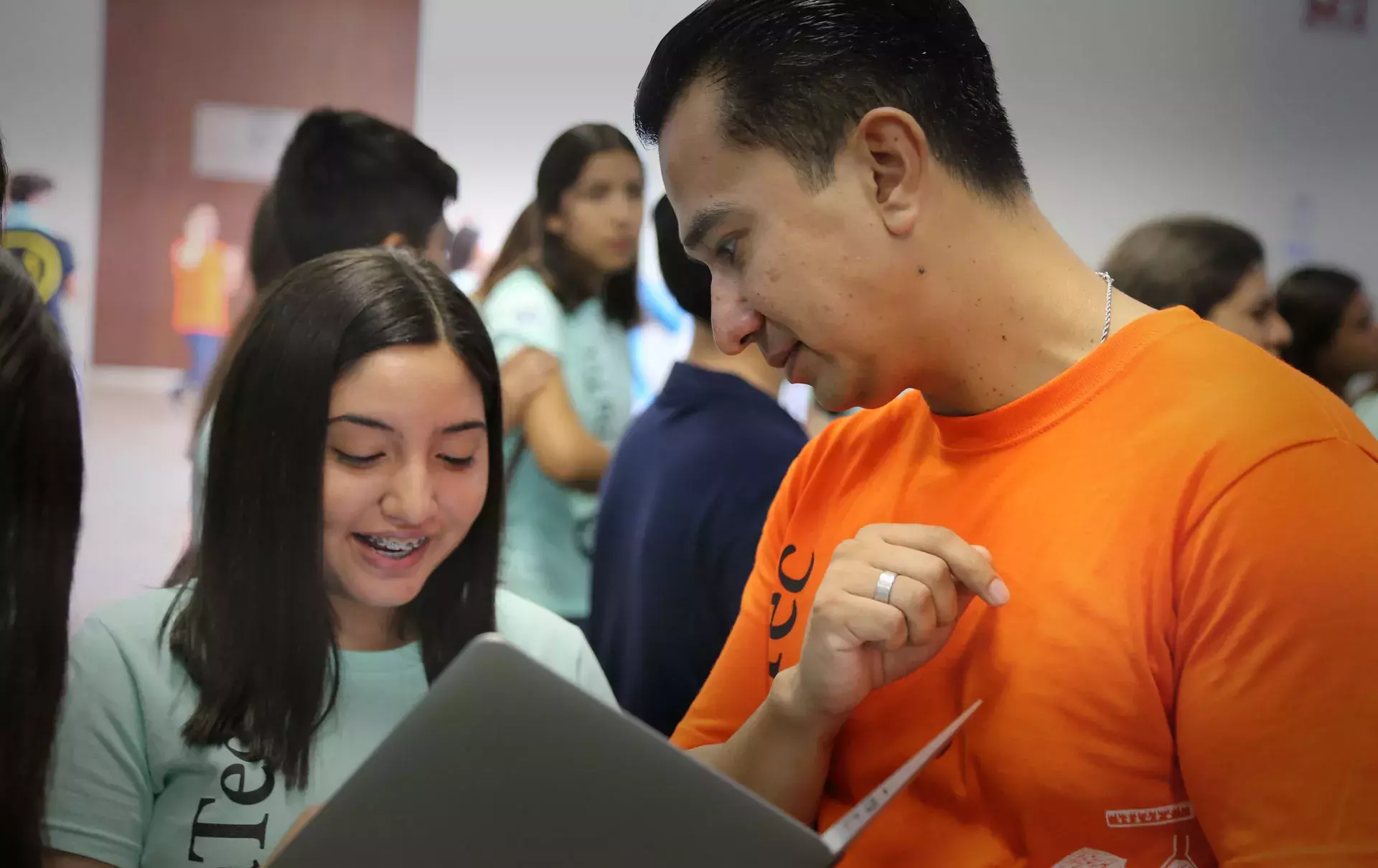 Alumnos viviendo día uno