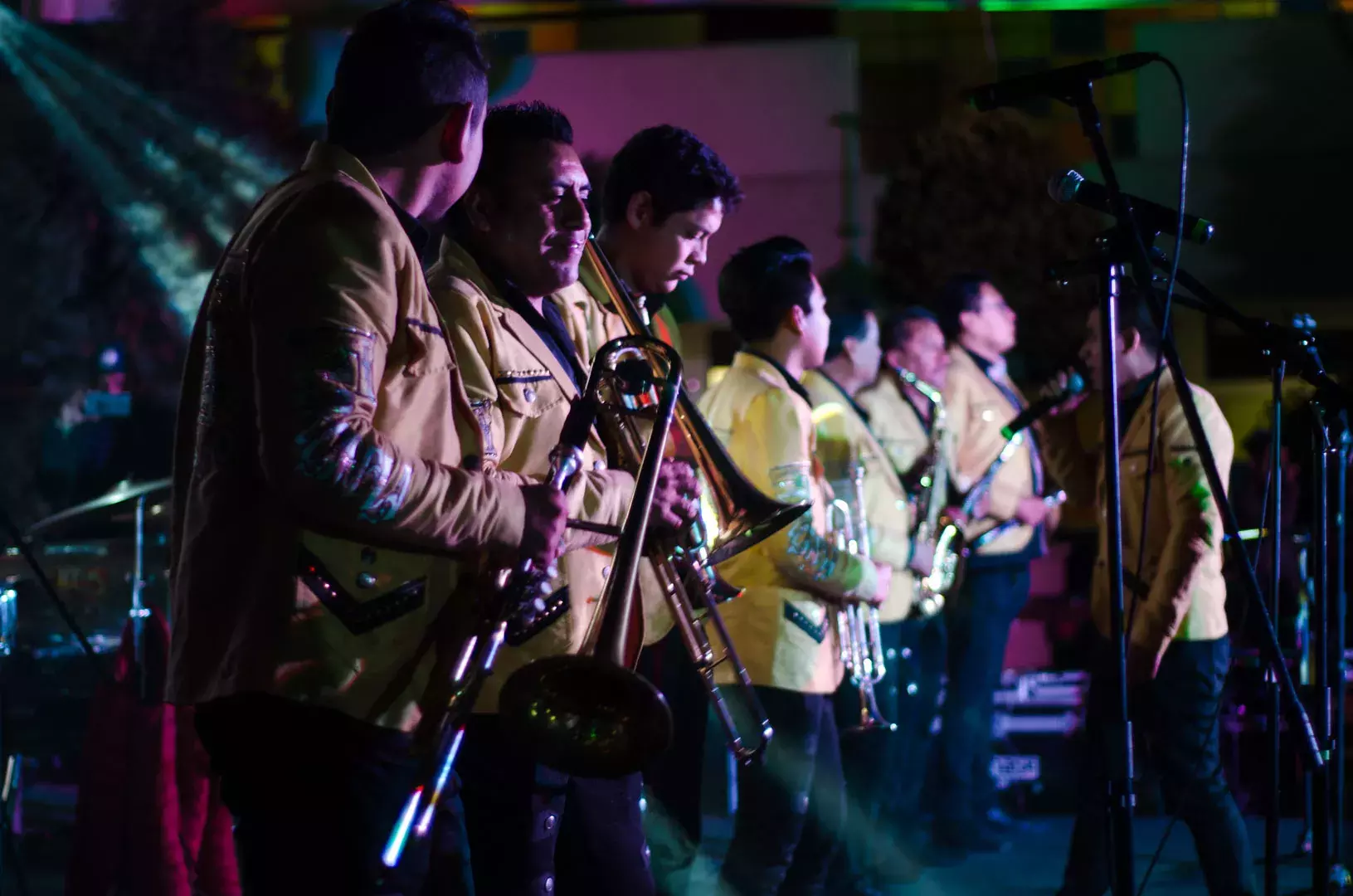 Fotografía del festejo de la noche mexicana en el TEC Toluca