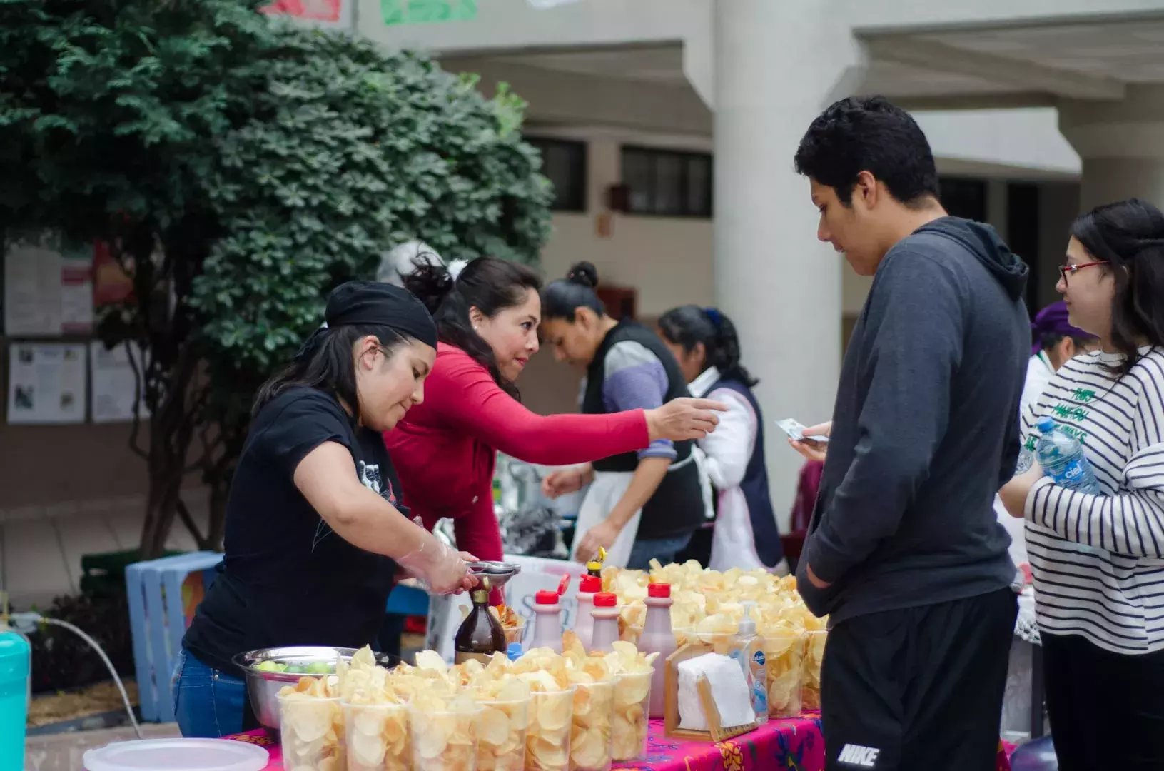 Fotografía del festejo de la noche mexicana en el TEC Toluca