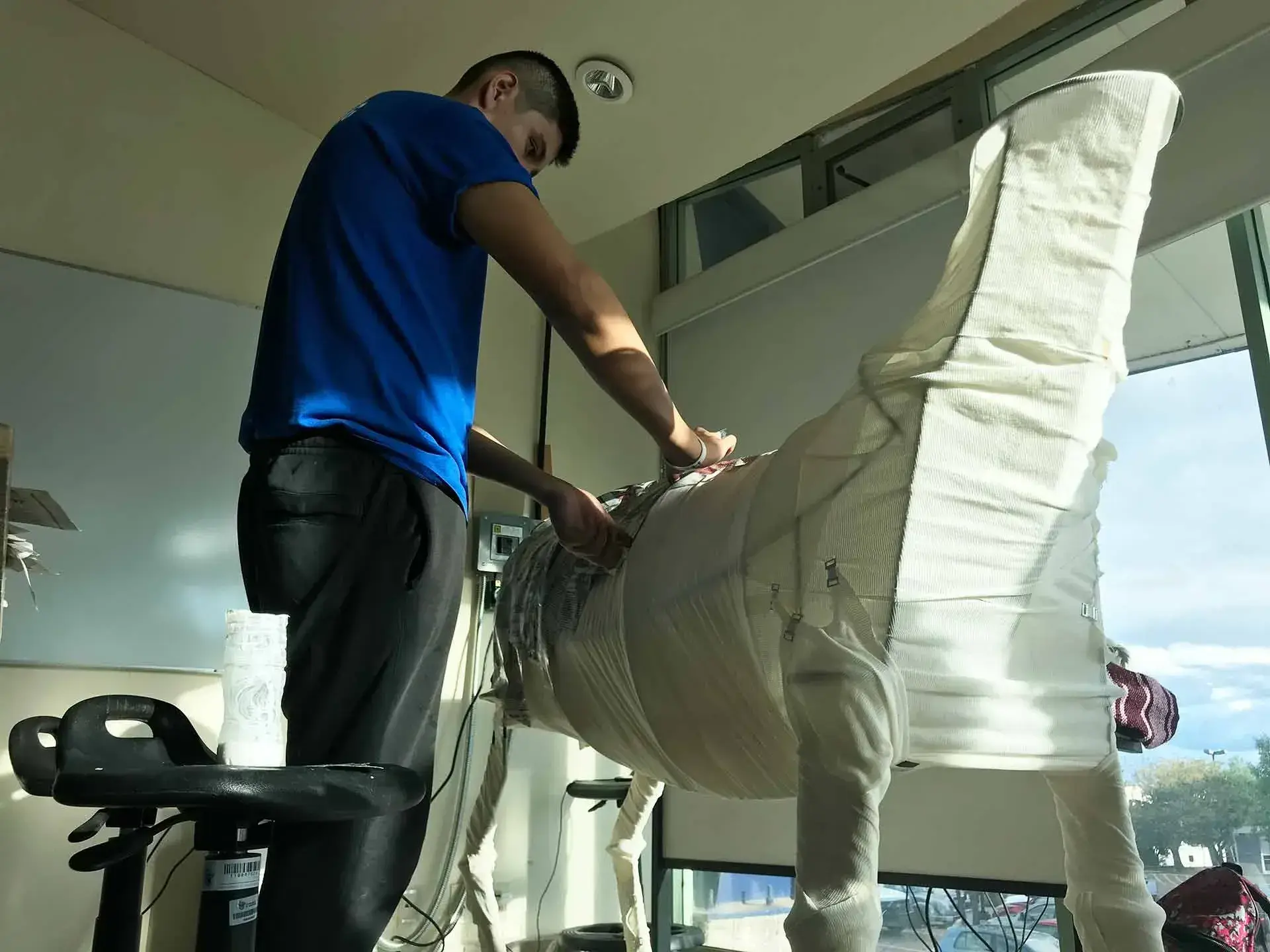 Estudiantes de prepatec crearon alebrijes.