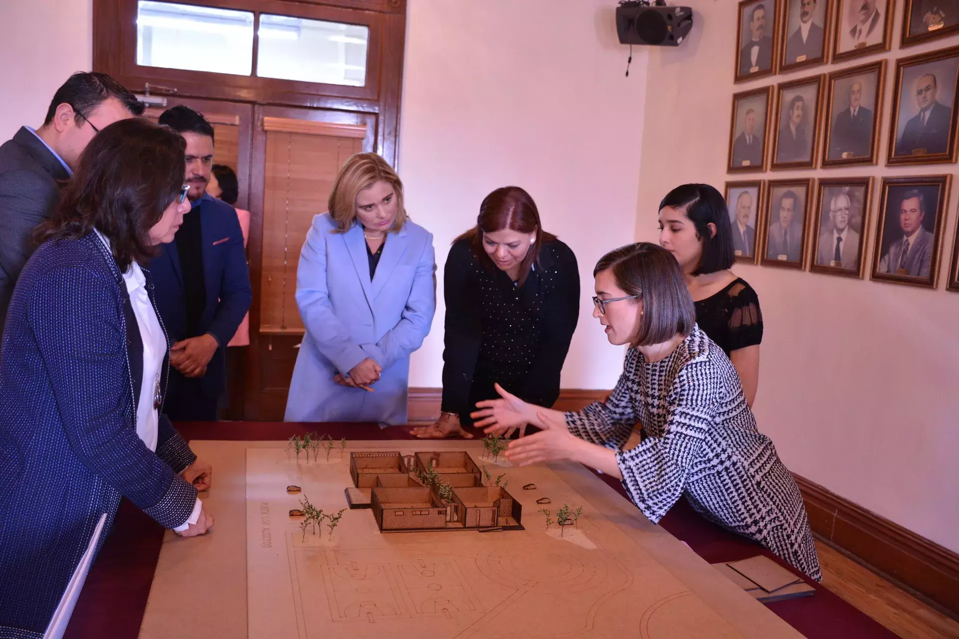 Alumnos presentaron los proyectos en el  Palacio Municipal 