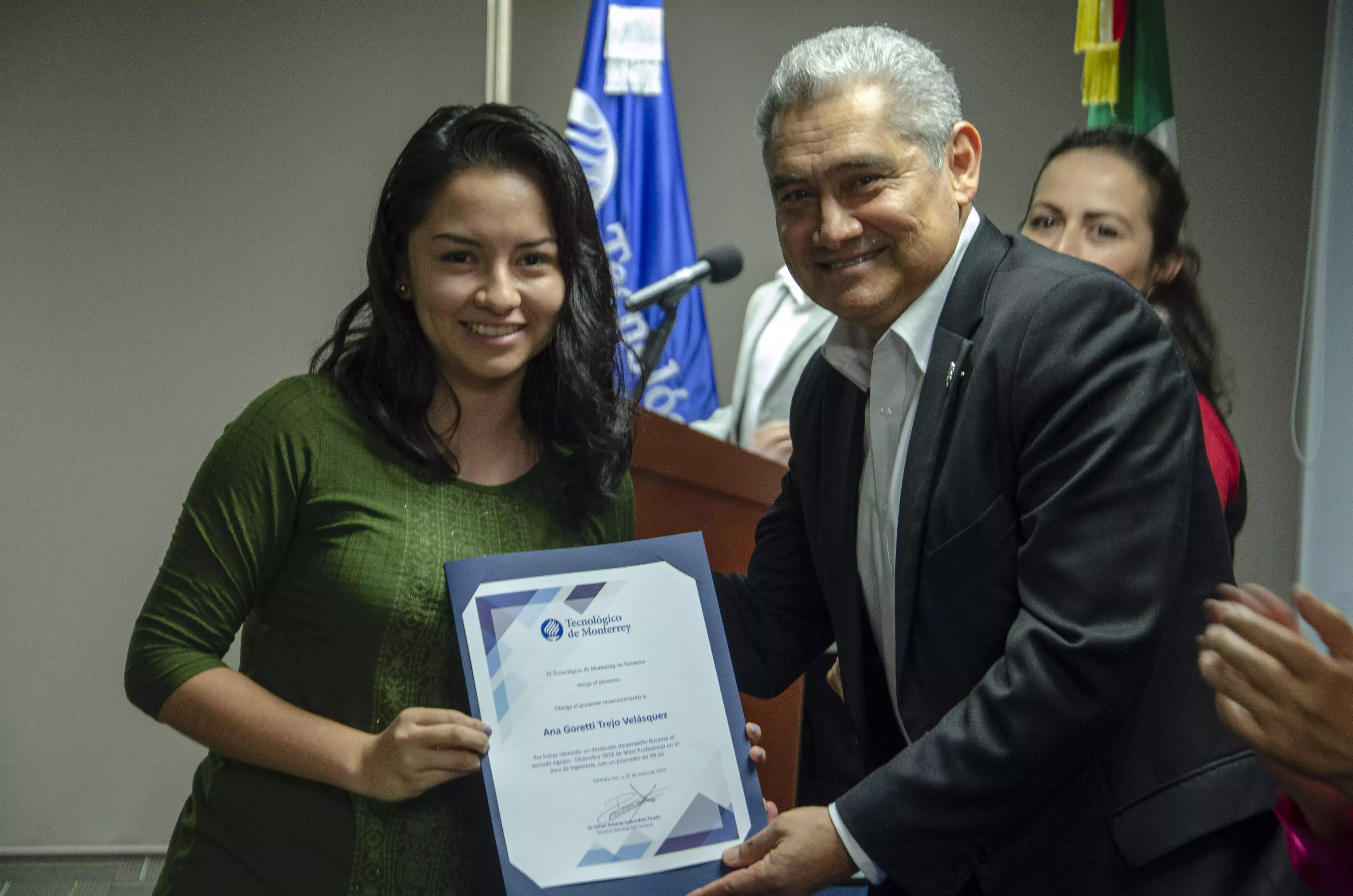 Reconoce Tec Veracruz a los mejores estudiantes del año (fotogalería)