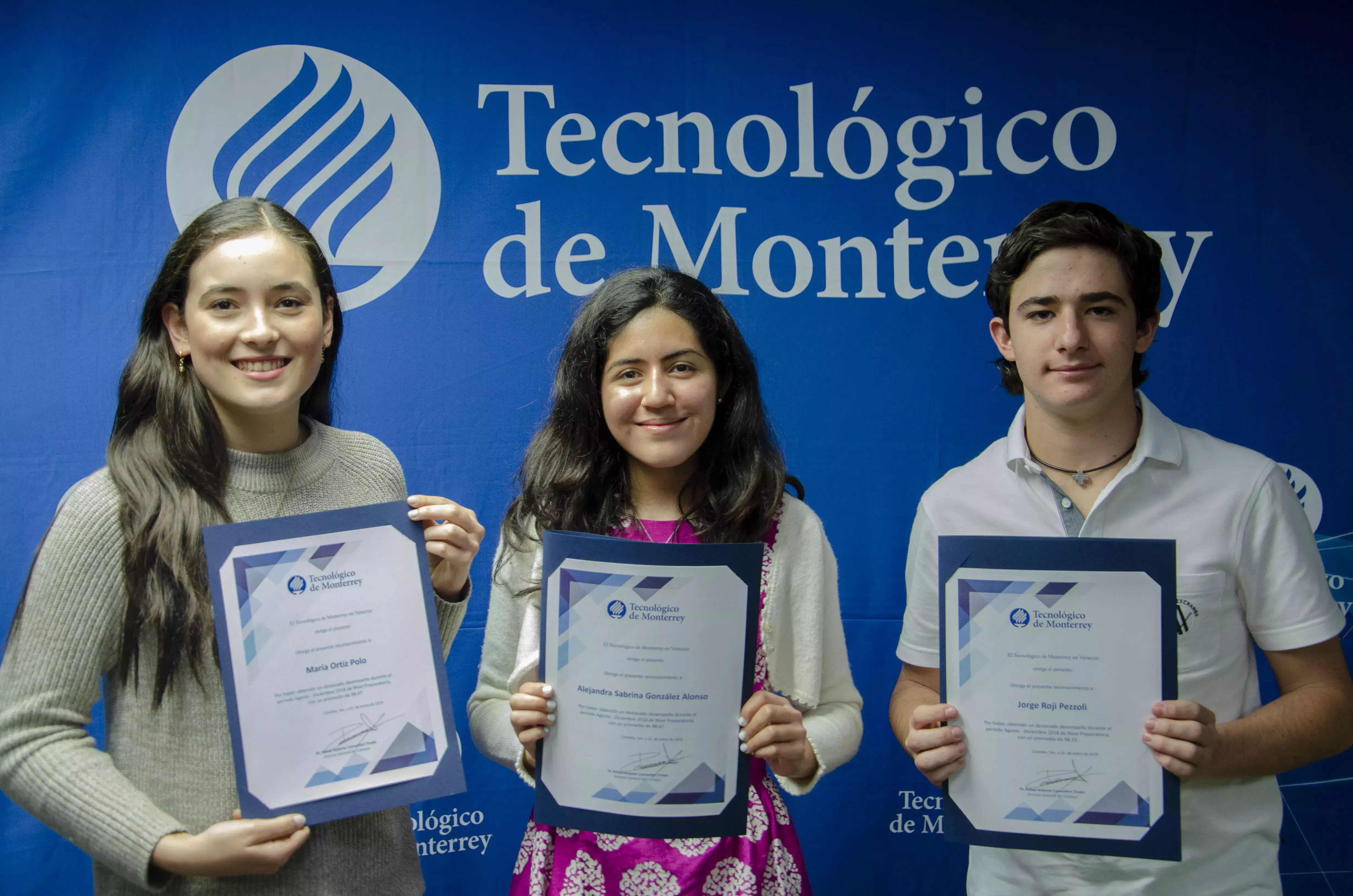 Reconoce Tec Veracruz a los mejores estudiantes del año (fotogalería)