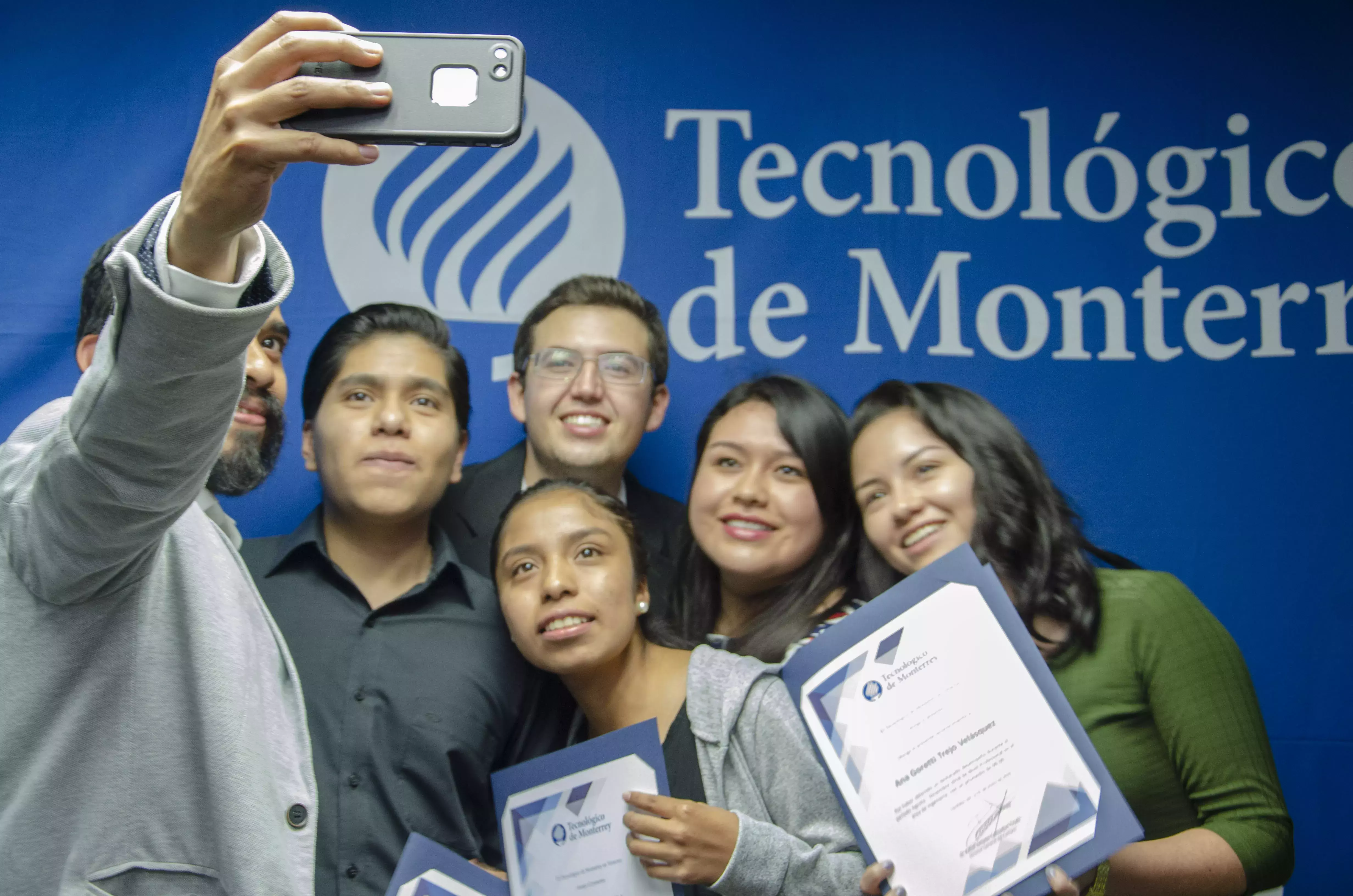 Reconoce Tec Veracruz a los mejores estudiantes del año (fotogalería)