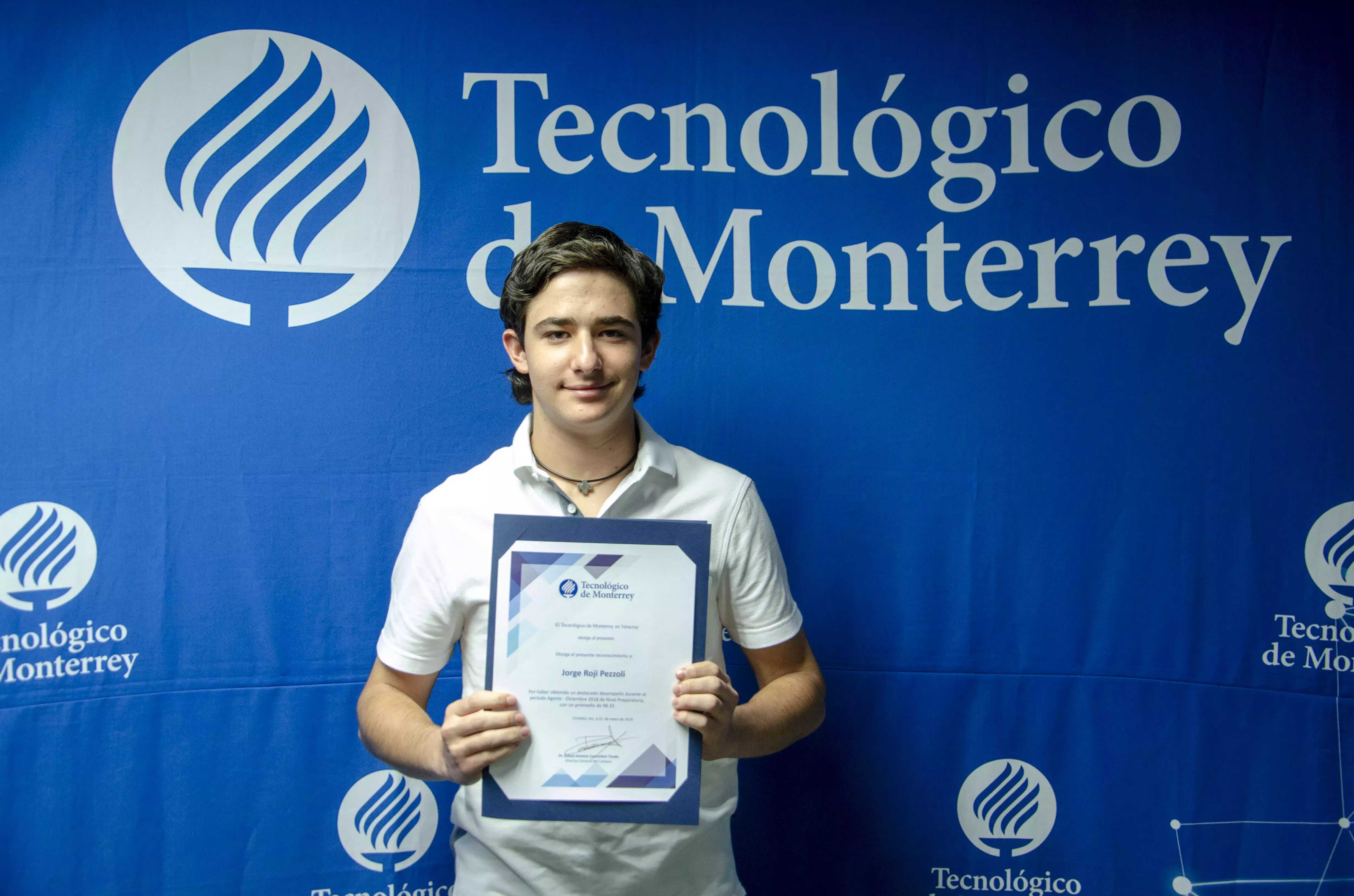 Reconoce Tec Veracruz a los mejores estudiantes del año (fotogalería)