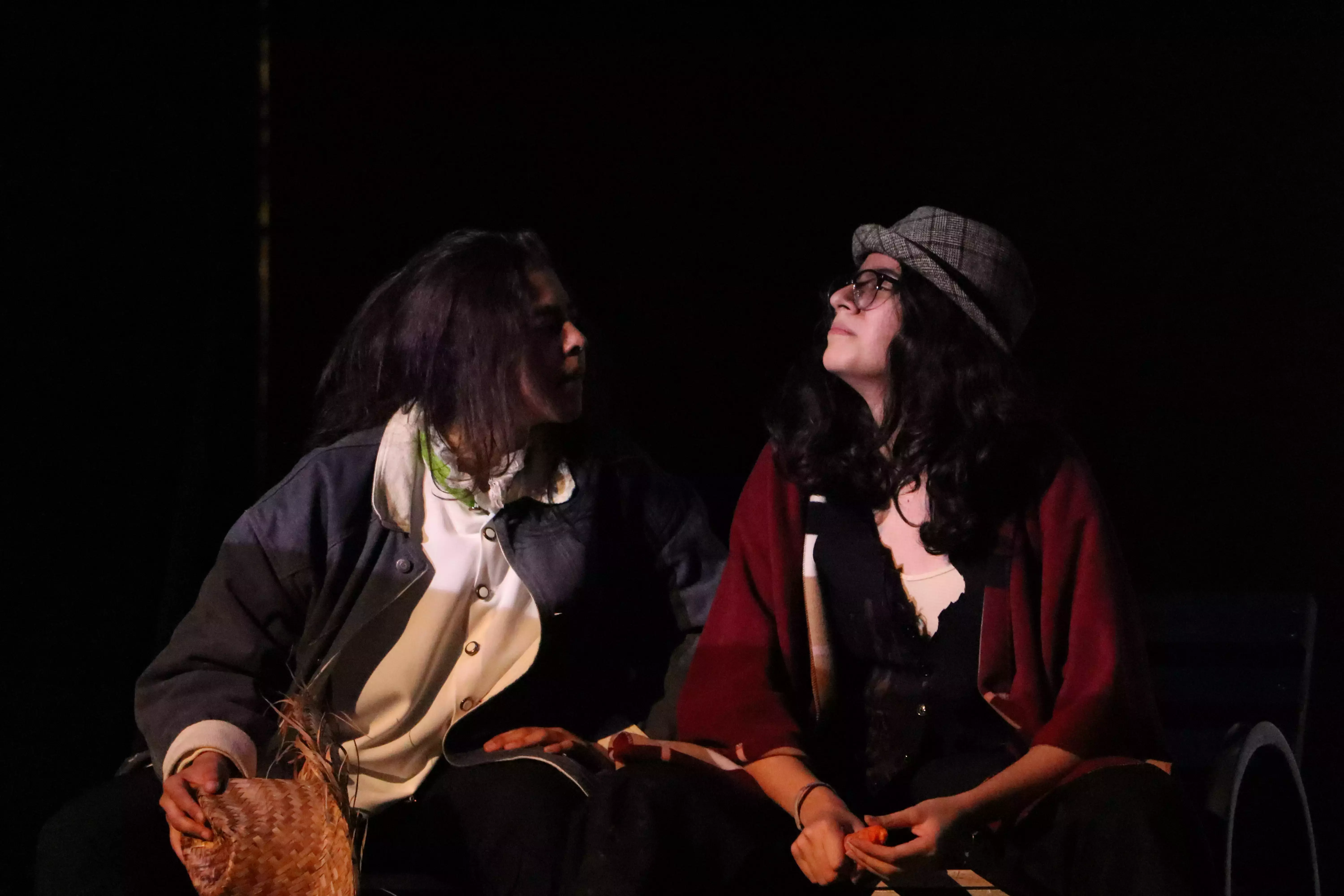 "Esperando a Godot: Teatro del Absurdo" Fotogalería