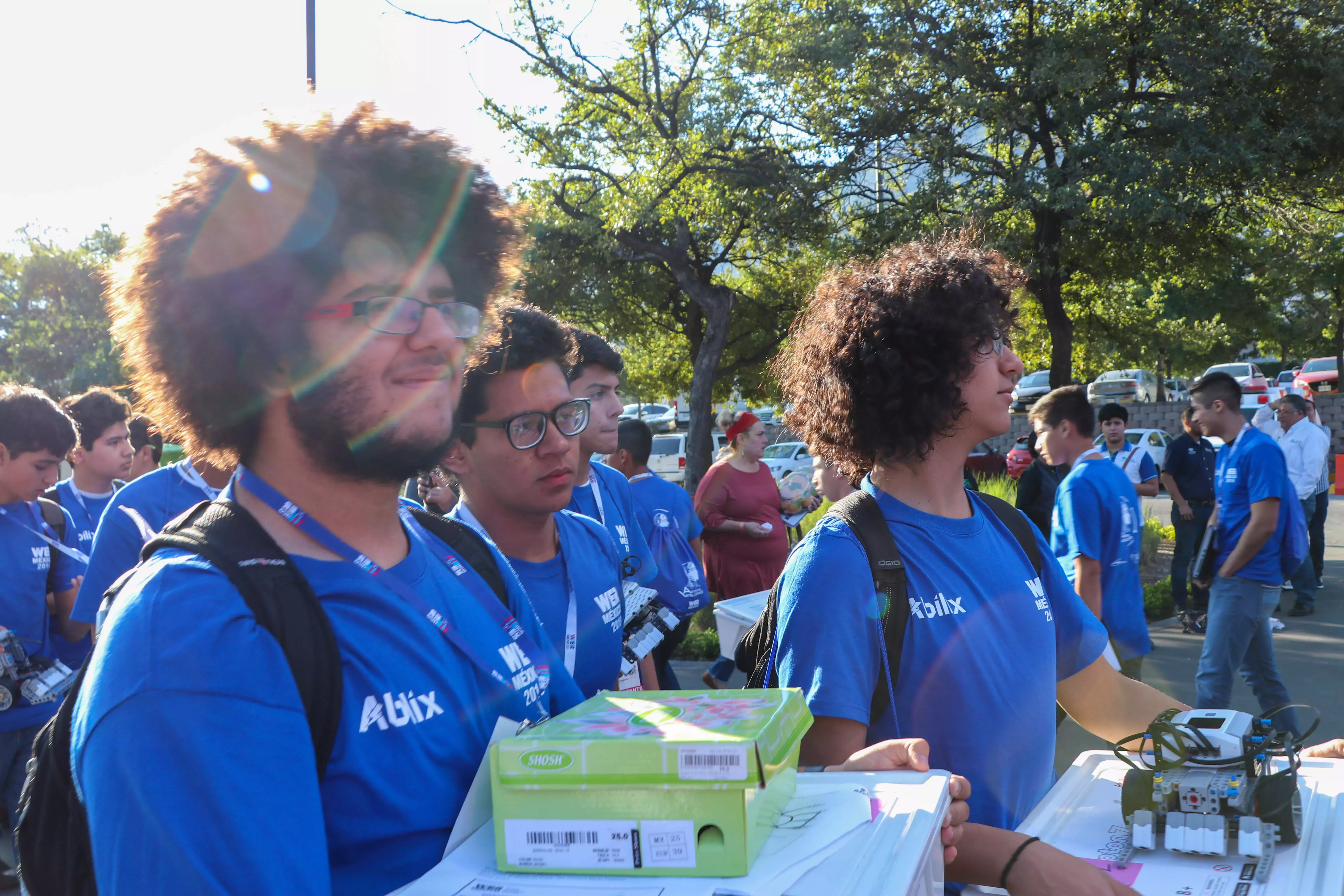 Arriban al campus de PREPATEC Santa Catarina.