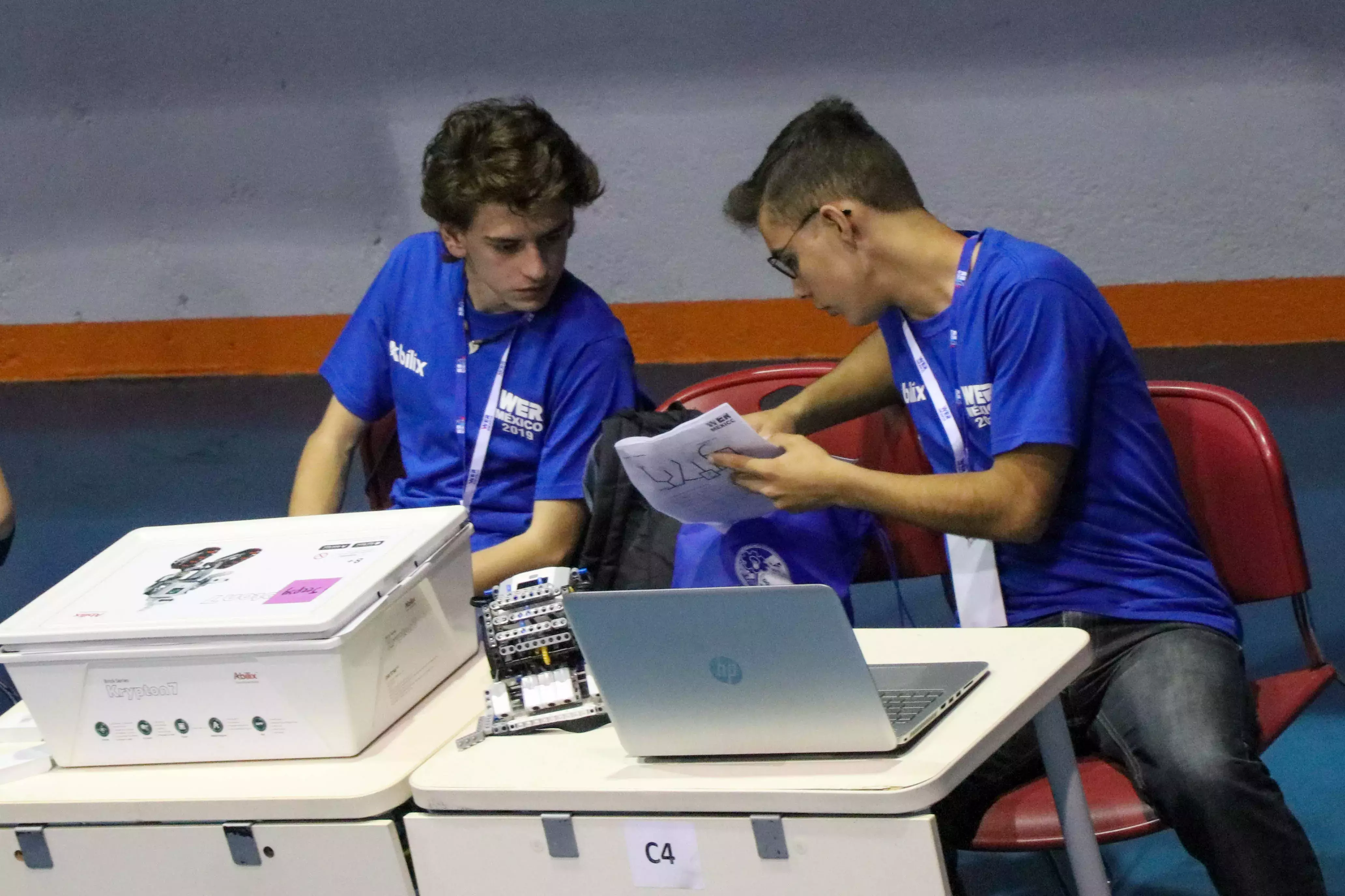 Estudiante se encuentra en la competencia.