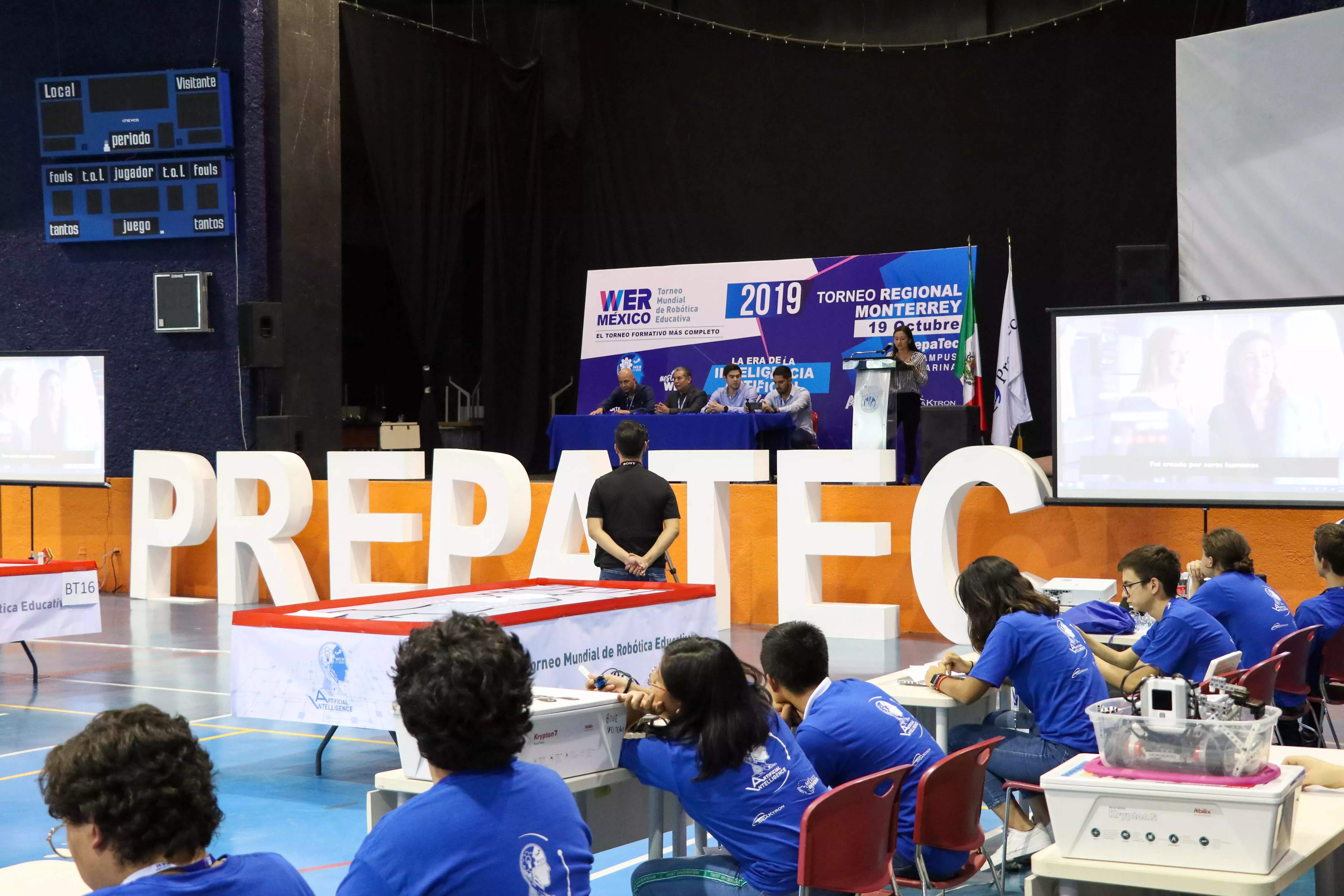 Estudiante se encuentra en la competencia.