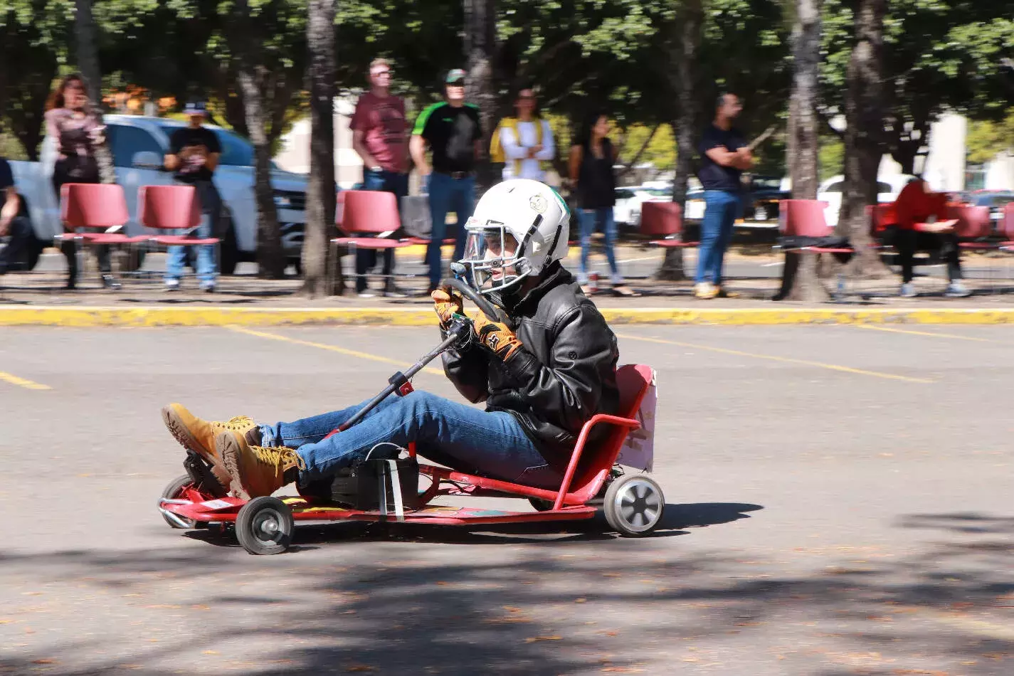 Aprenden con competencia de GoKarts eléctricos en Autotronics 2019 del Tec Guadalajara