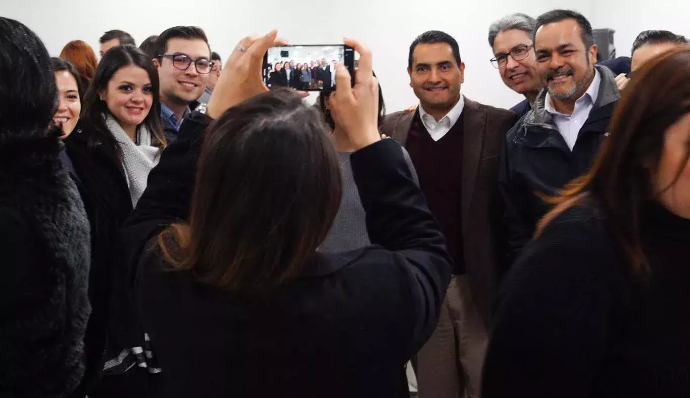 Bienvenida a profesores al semestre (jueves)