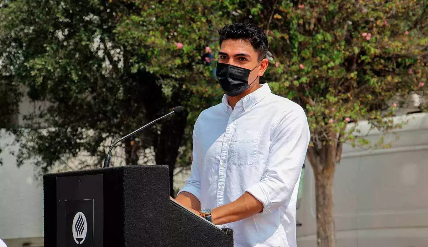 César-Páez-estudiante venezolano-en-campus-monterrey