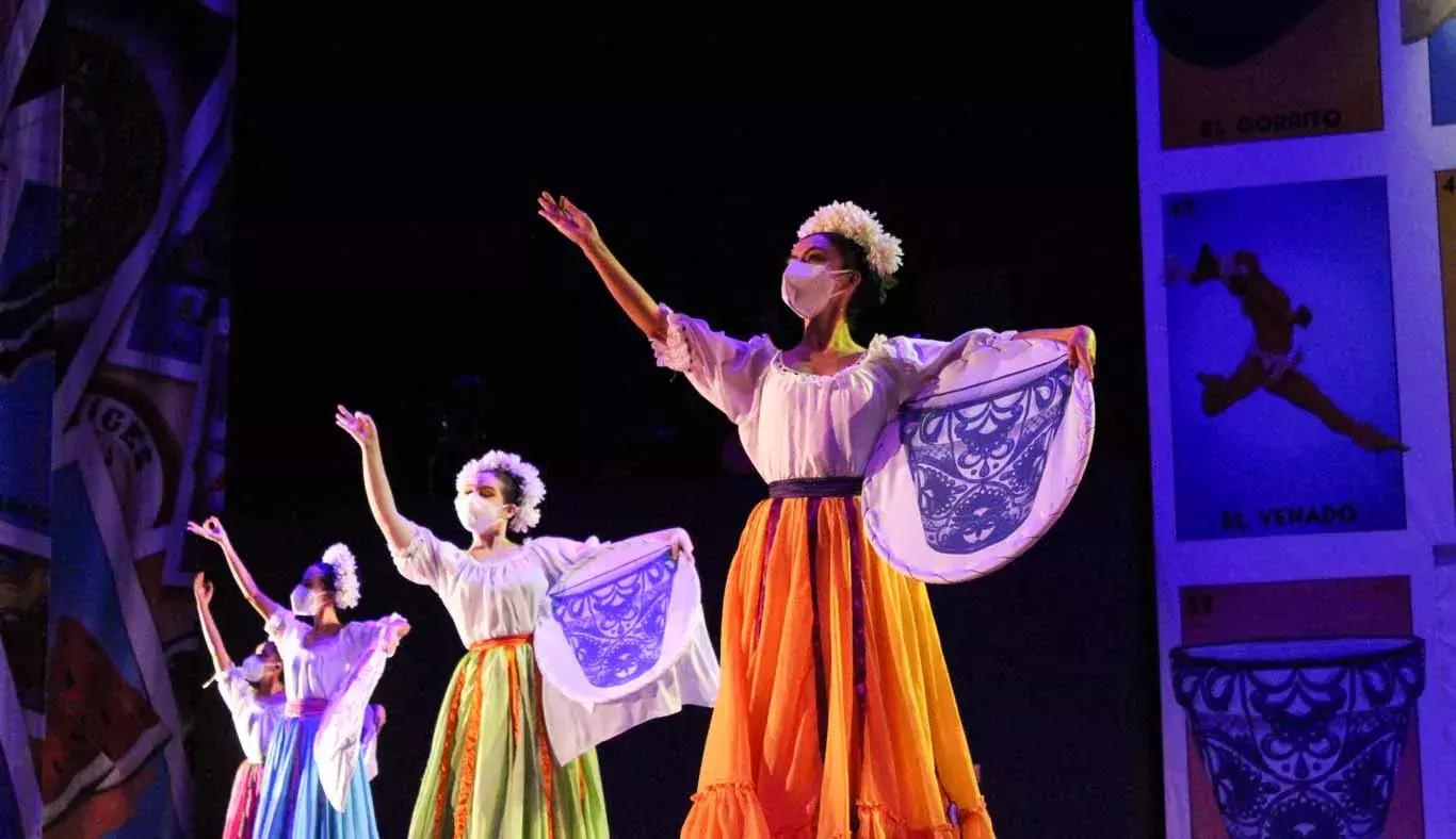 Bailarinas en Raíces 2021, Auditorio Luis Elizondo