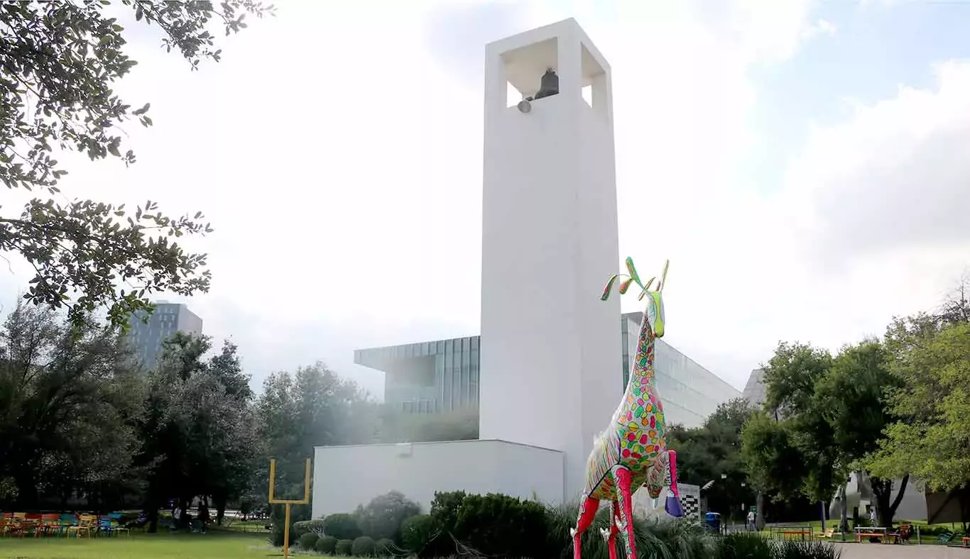 El Jardín de las Carreras fue uno de los sitios dipuestos para los Alebrijes.