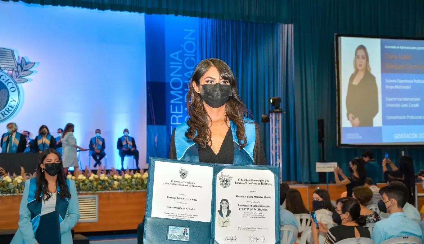 Graduación de alumnos de profesional 2021