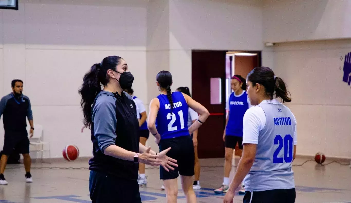 entrenamiento-equipo-femenil