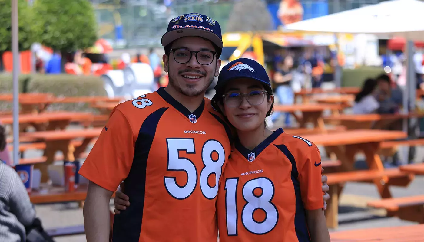 Denver Broncos Fan Fest en campus Santa Fe