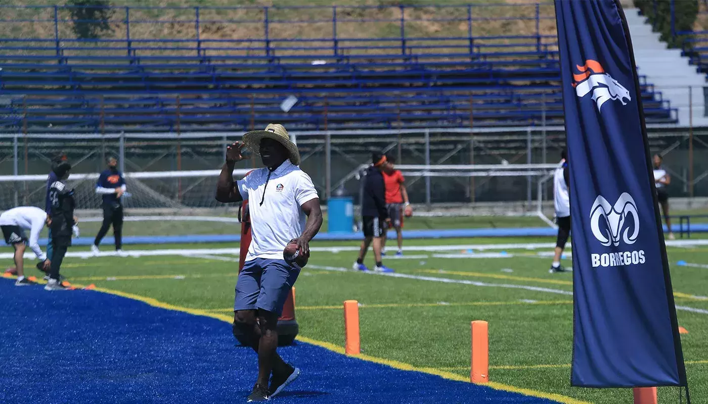 Denver Broncos Mexico Tour 2023 en  Tec campus Santa Fe