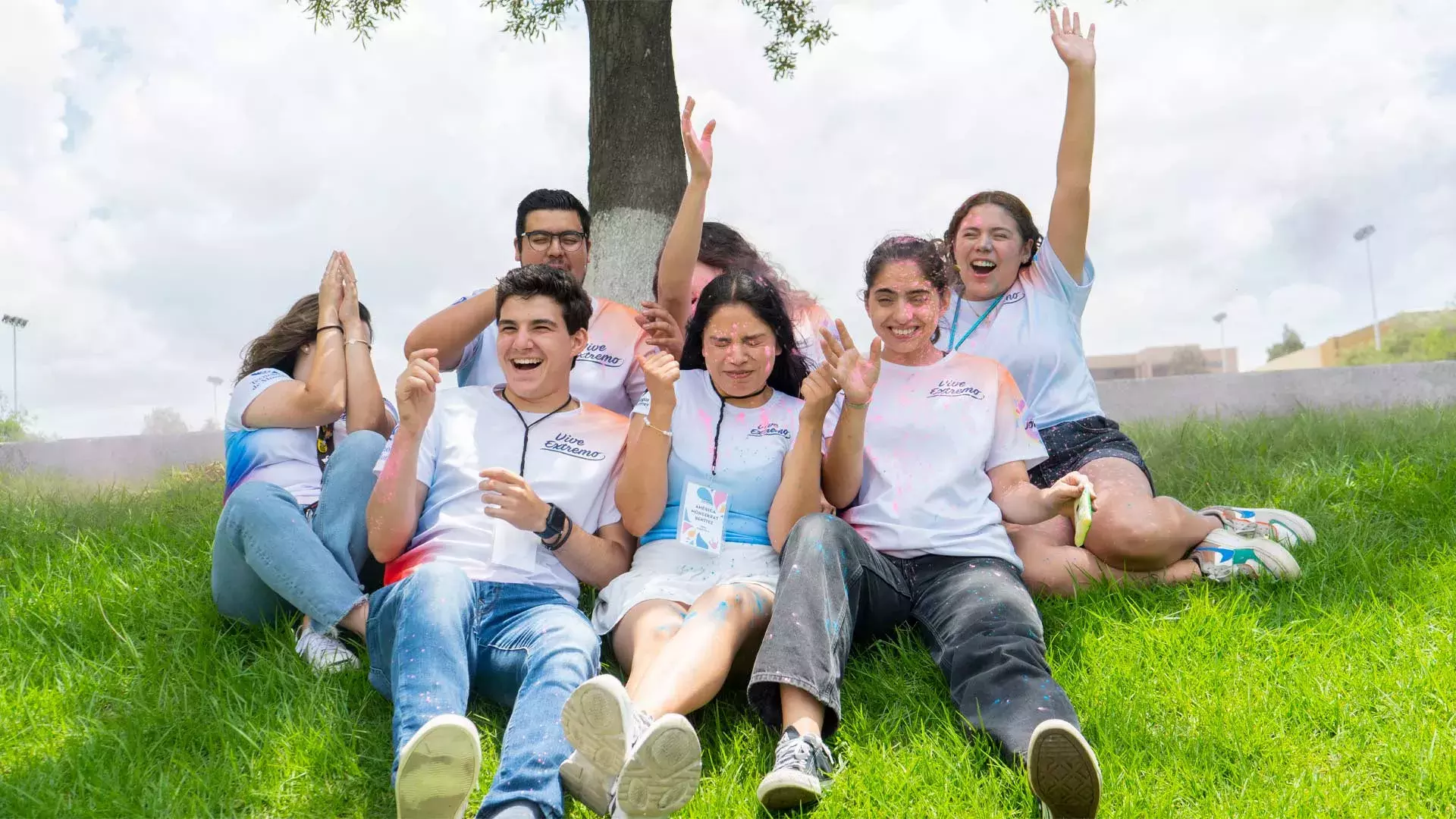 Foto grupal de organizadores